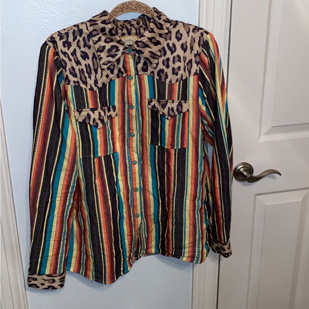 Western button down long sleeve - Picture 1 of 4